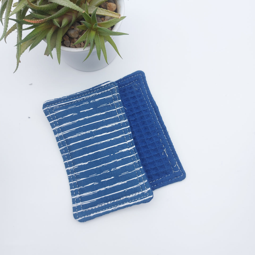 Éponge lavable et réutilisable - unité - douce nid d'abeille- bleu ligne