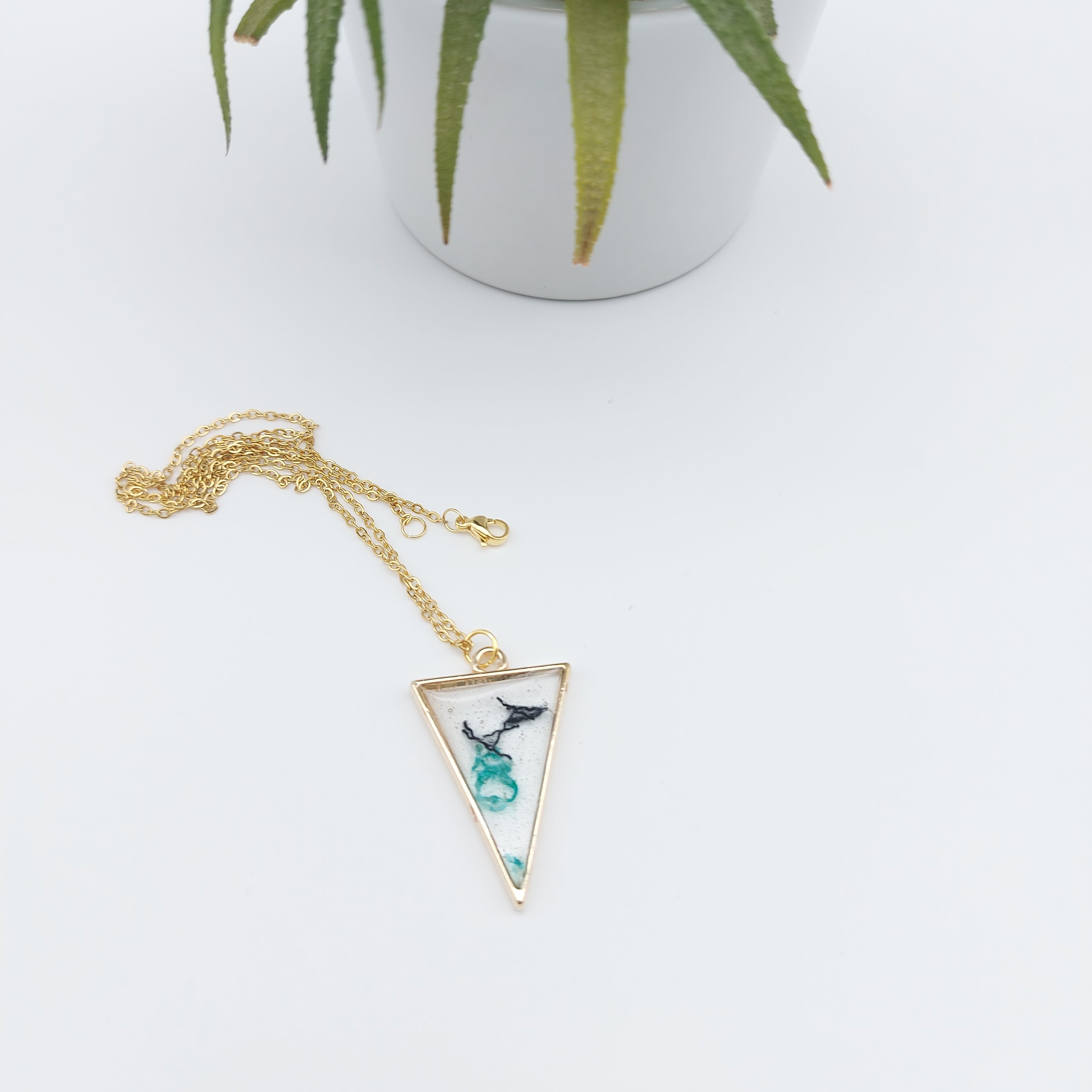 DelycaStef collier triangle vert denim