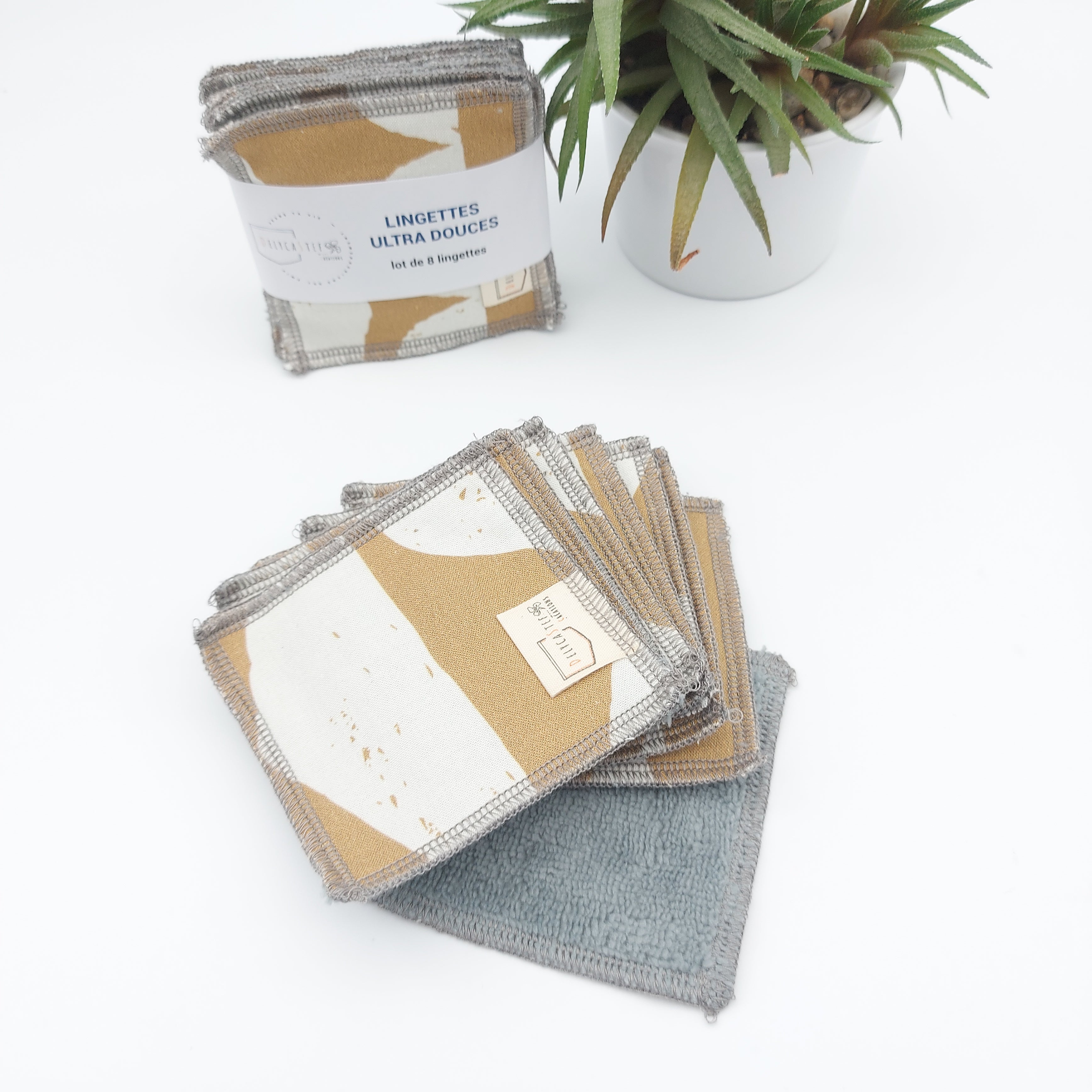 Lingettes démaquillantes jaune et blanc delycastef