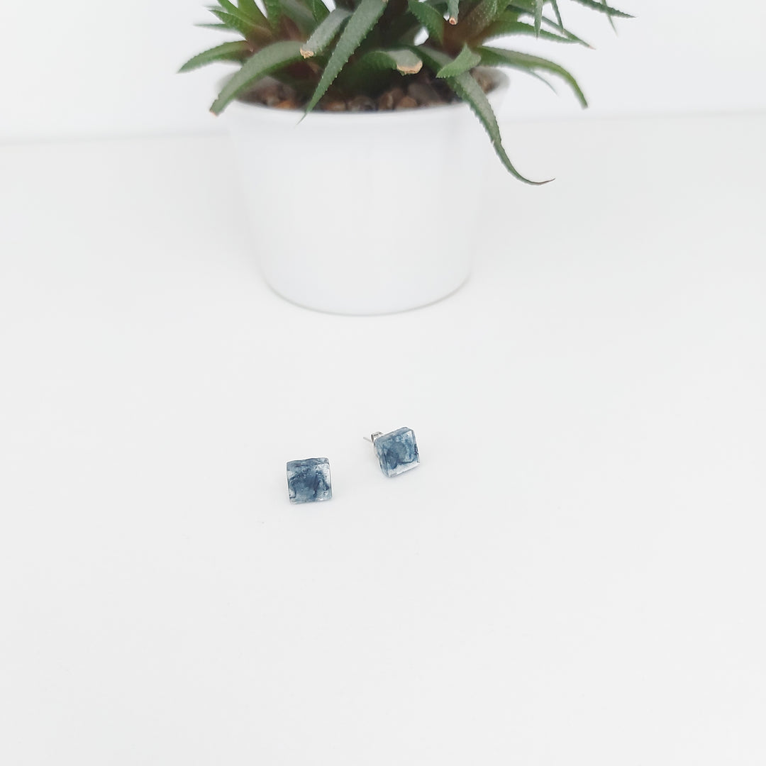 delycastef boucle oreille clou resine denim carre