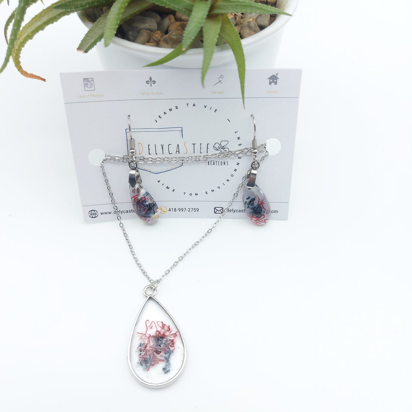 Parure - collier pendentif goutte et boucle d'oreilles goutte denim et rose