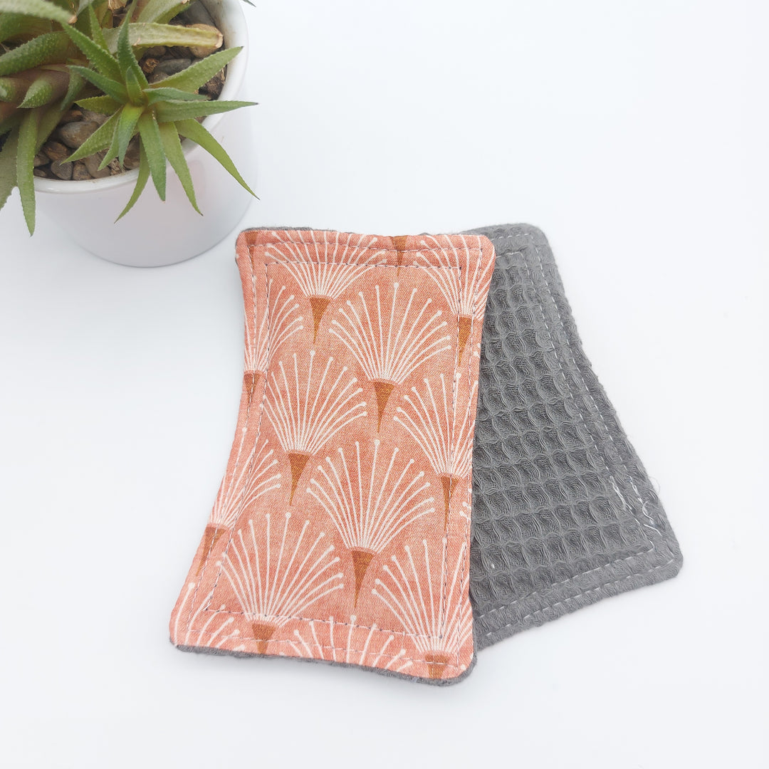 Éponge lavable et réutilisable - coton nid d'abeille douce - corail avec fleurs