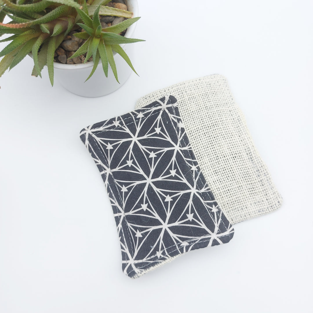 Éponge lavable et réutilisable - gris géométrique