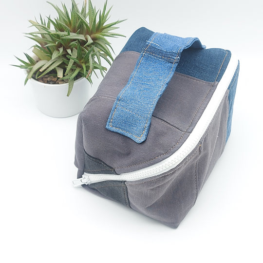 Trousse de toilette - grand carré - denim bleu et noir - intérieur jaune