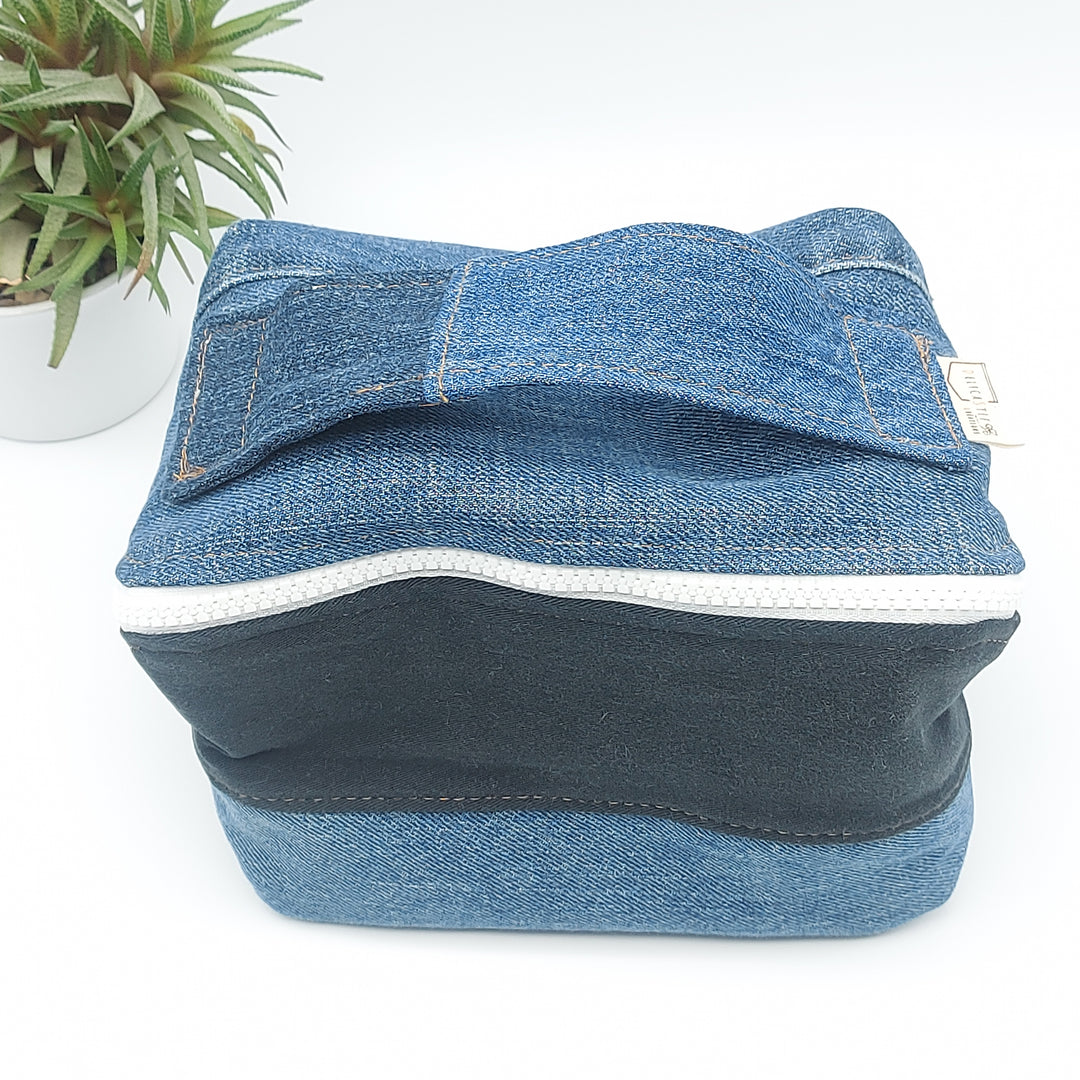 Trousse de toilette - grand carré - denim bleu et noir - intérieur jaune