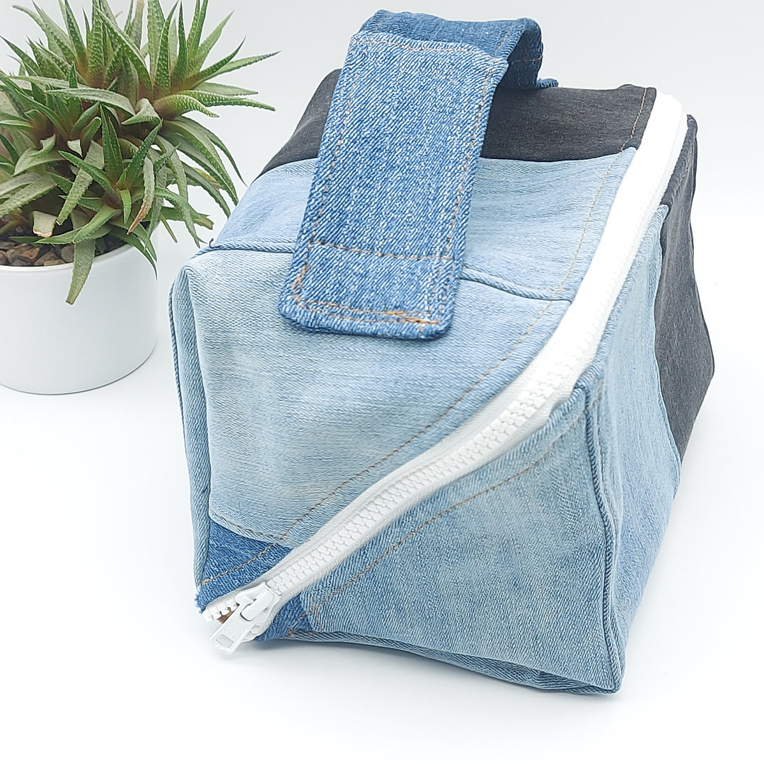 Trousse de toilette - grand carré - denim bleu et noir - intérieur jaune