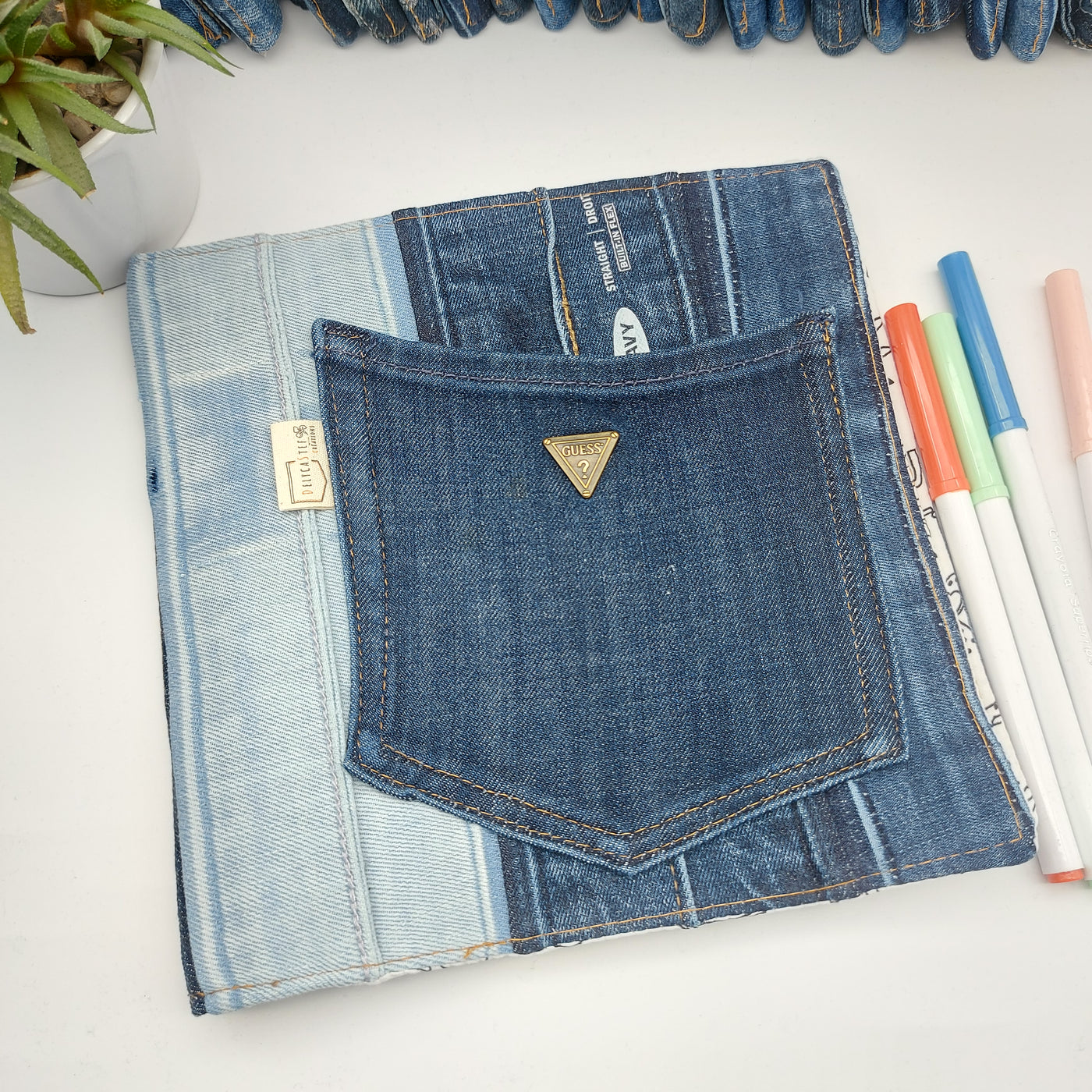 DelycaStef- cahier coloriage lavable - jungle - ceinture denim bleu - poche denim guess