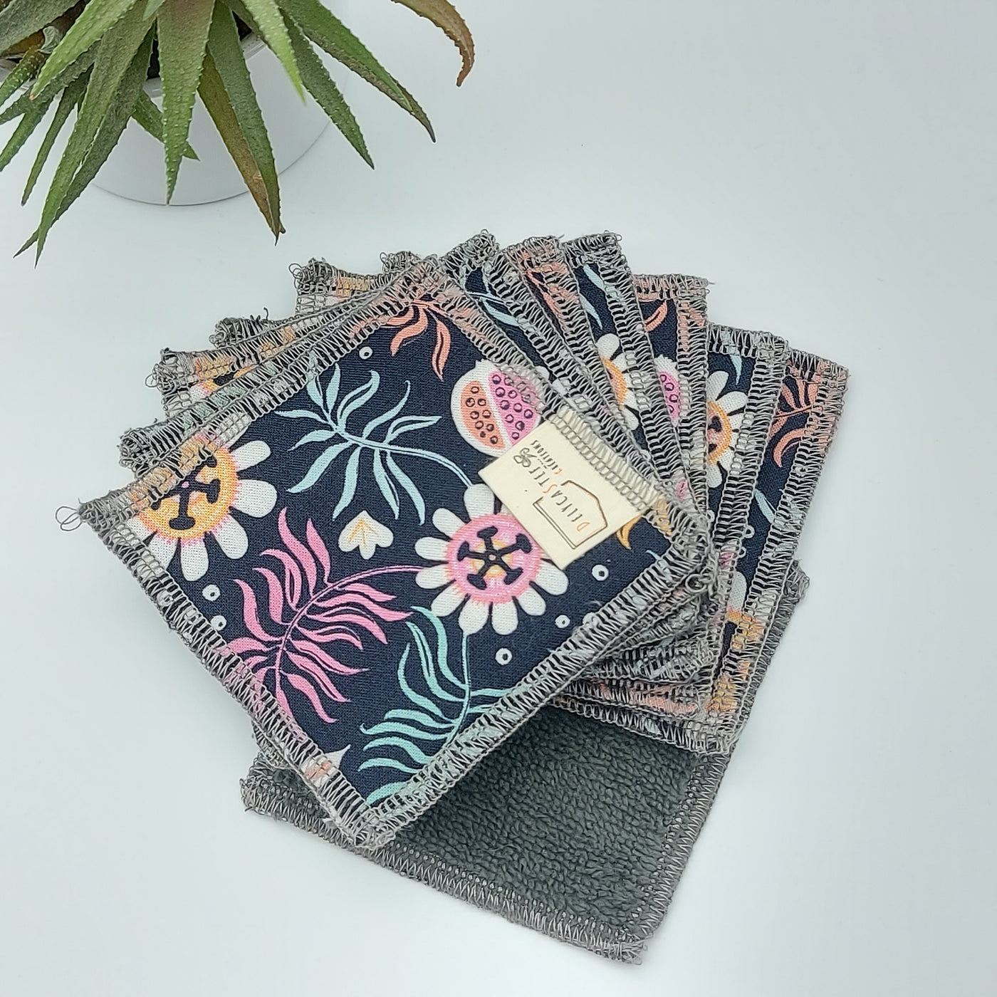 lingettes demaquillantes lot de 8 bambou douce noir grosse fleur DelycaStef