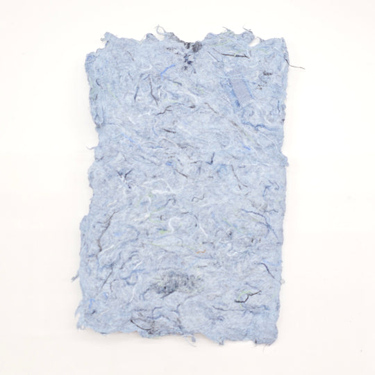 Feuille de papier de jeans recyclés