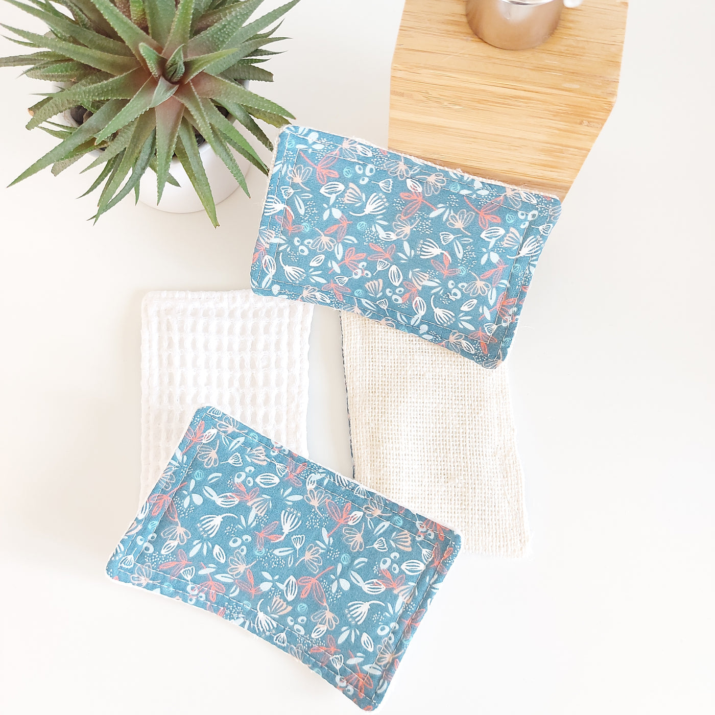 delycastef eponge lavable lot 2 bleu petites fleurs