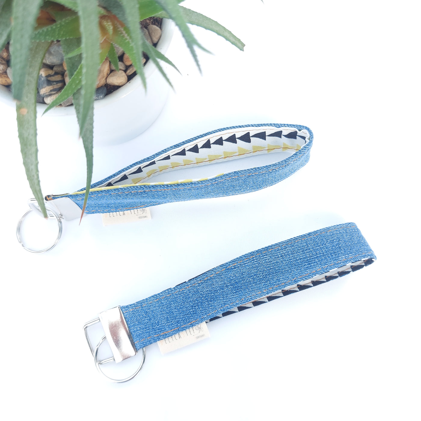 Porte-clés - denim / triangle jaune et noir - Delycastef