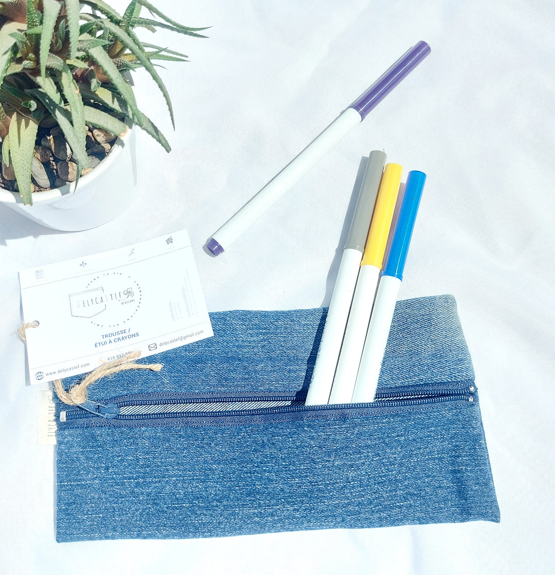 Trousse, étui à crayons jean recyclé - plusieurs coloris disponibles – Les  meilleurs produits et accessoires pour une maison écoresponsable, boutique  zéro déchet au Québec